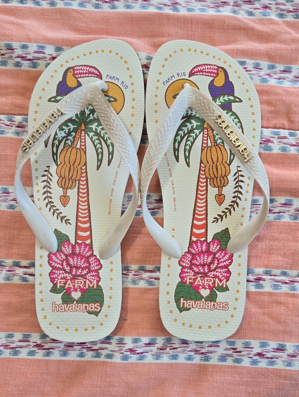 Havaianas X Farm Rio Tropical Flip Flops